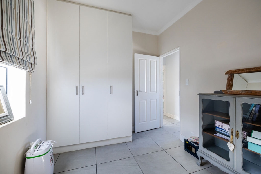 3 Bedroom Property for Sale in Dennegeur Western Cape